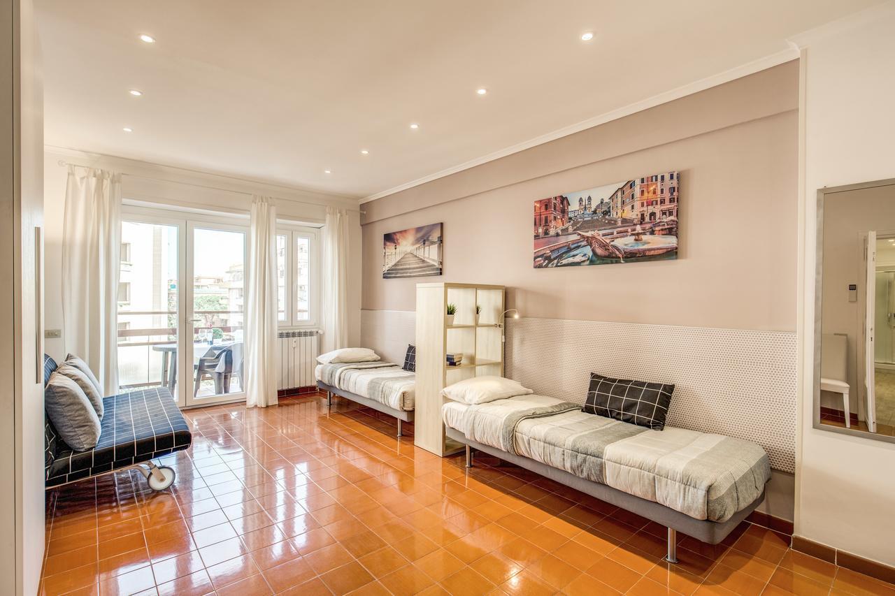 Rome4Guest Ostia 2 Apartment Ngoại thất bức ảnh